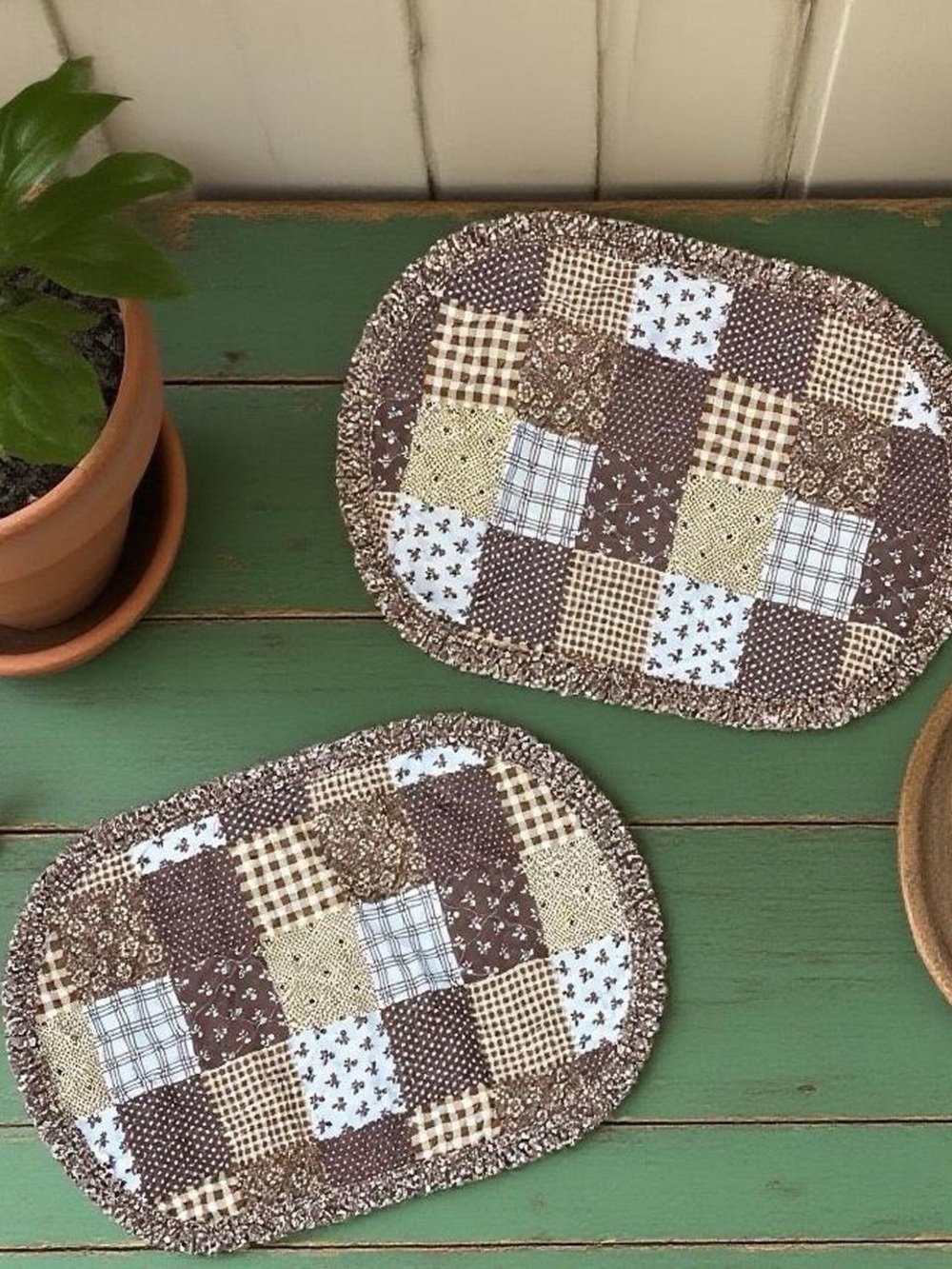 Vintage Brown Cream Patchwork Floral Set Of (2) Placemats Decor